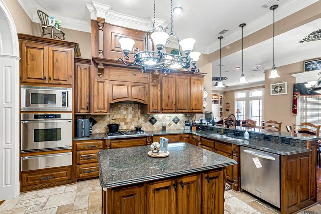 11372 Greenside Dr, Gonzales, LA 70737