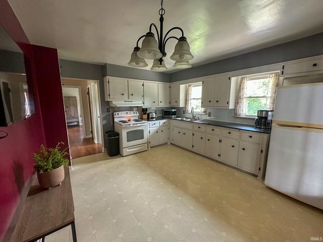 729 Georgette Road, Evansville, IN 47720