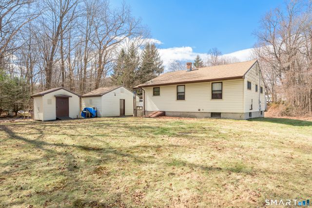 6 Saunders Lane, Prospect, CT 06712