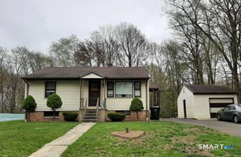 6 Saunders Lane, Prospect, CT 06712