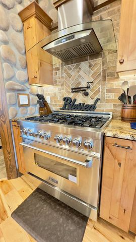 95 Firethorne Lane, Melbourne, AR 72556