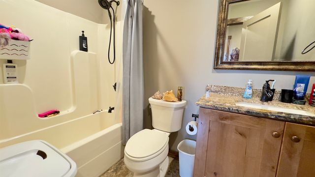 95 Firethorne Lane, Melbourne, AR 72556