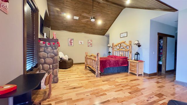 95 Firethorne Lane, Melbourne, AR 72556