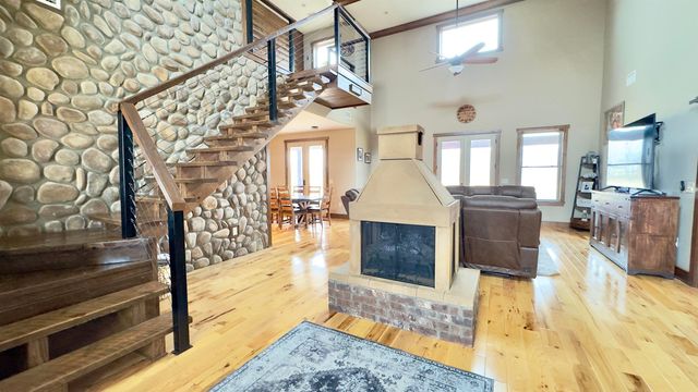 95 Firethorne Lane, Melbourne, AR 72556