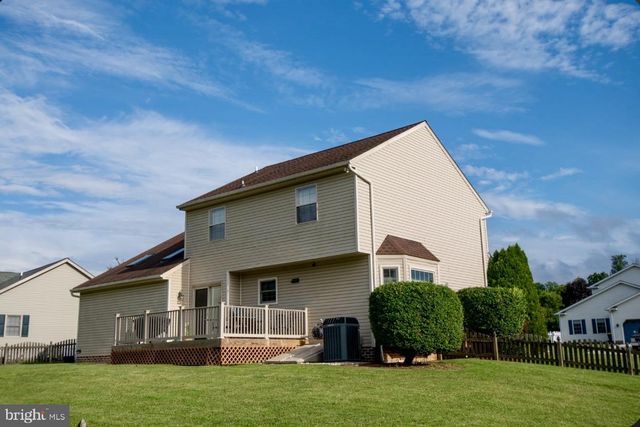 153 TIMBER LN, Hanover, PA 17331