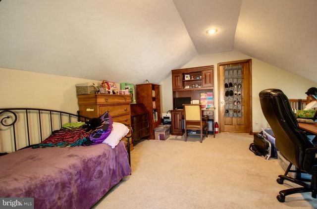 153 TIMBER LN, Hanover, PA 17331