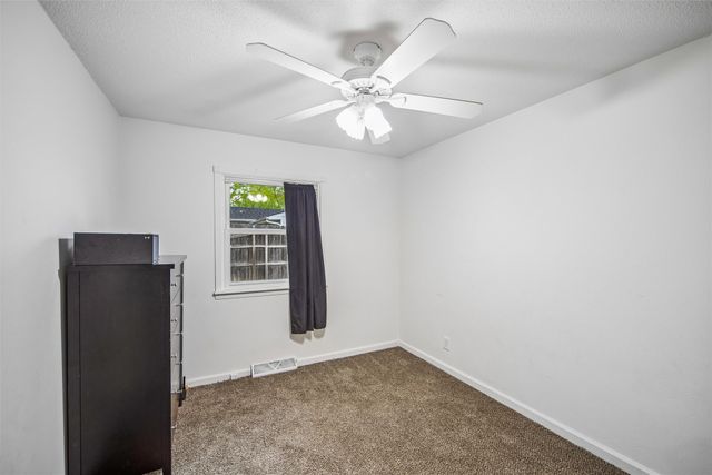 102 4th Street SE, Bondurant, IA 50035