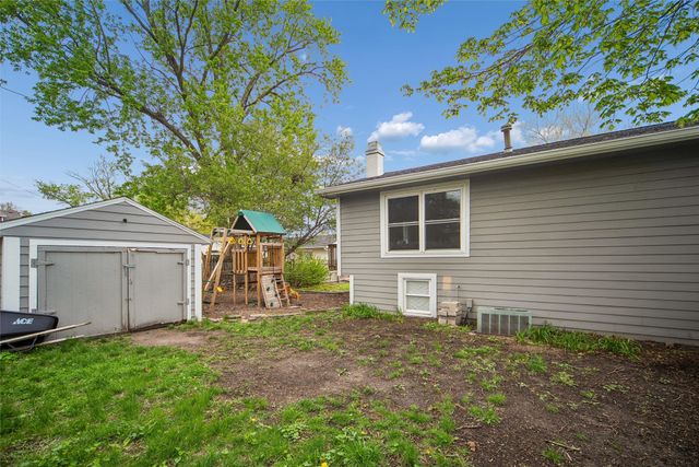 102 4th Street SE, Bondurant, IA 50035