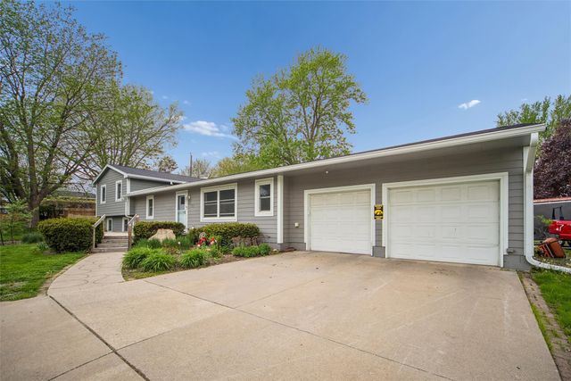 102 4th Street SE, Bondurant, IA 50035