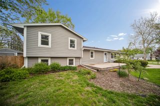 102 4th Street SE, Bondurant, IA 50035
