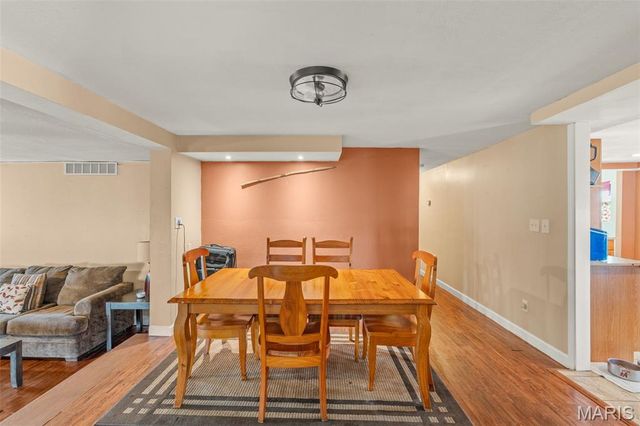 7025 Highway O, Robertsville, MO 63072