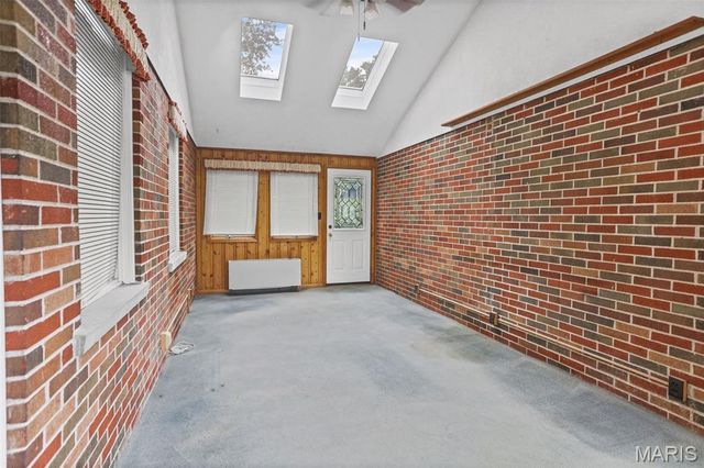 8 Linden Drive, Belleville, IL 62221
