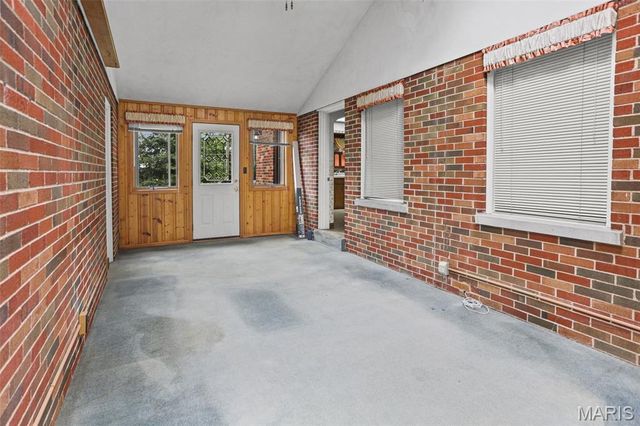 8 Linden Drive, Belleville, IL 62221