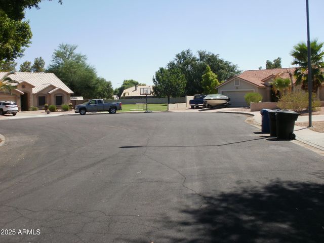 662 S 26TH Street, Mesa, AZ 85204