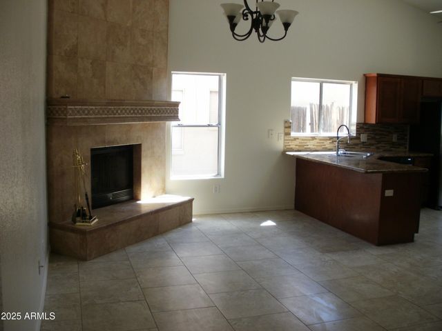 662 S 26TH Street, Mesa, AZ 85204