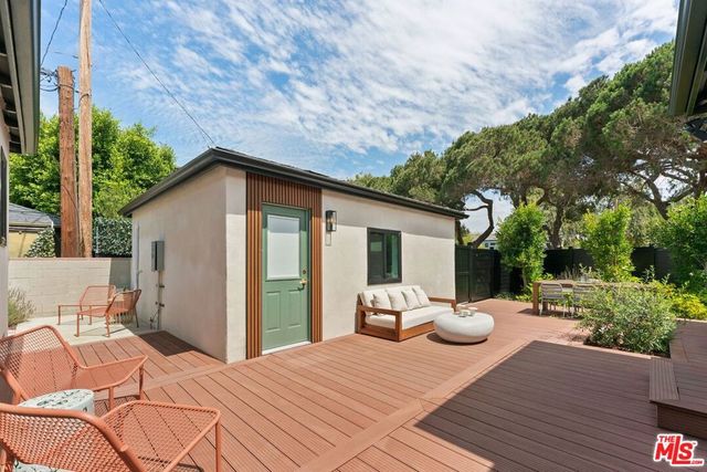 10811 Farragut Drive, Culver City, CA 90230
