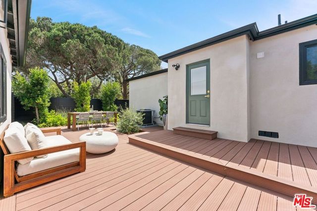 10811 Farragut Drive, Culver City, CA 90230