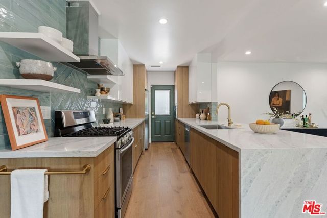 10811 Farragut Drive, Culver City, CA 90230