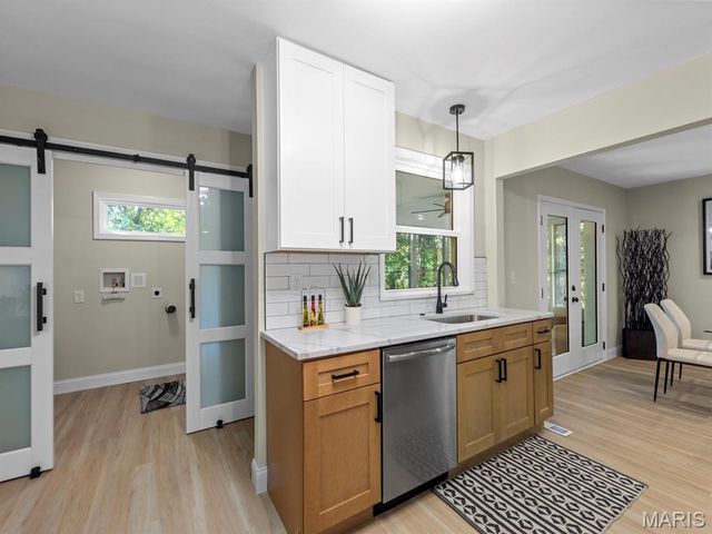 18 Oak Forest Drive, St Charles, MO 63303