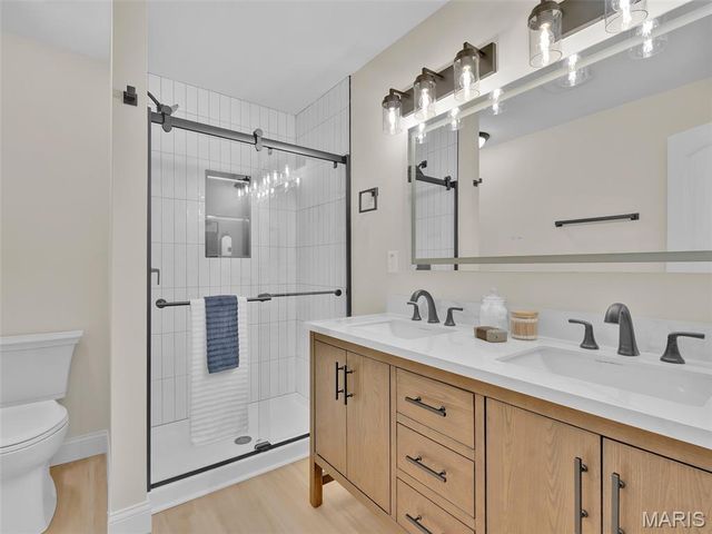 18 Oak Forest Drive, St Charles, MO 63303