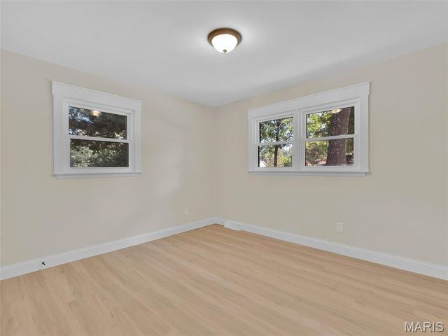 18 Oak Forest Drive, St Charles, MO 63303