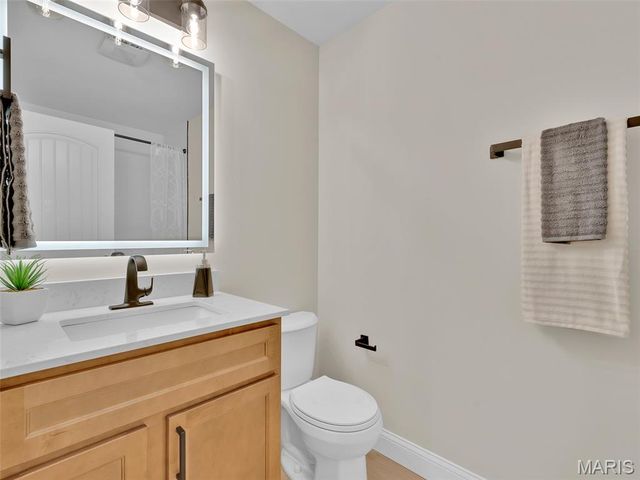 18 Oak Forest Drive, St Charles, MO 63303