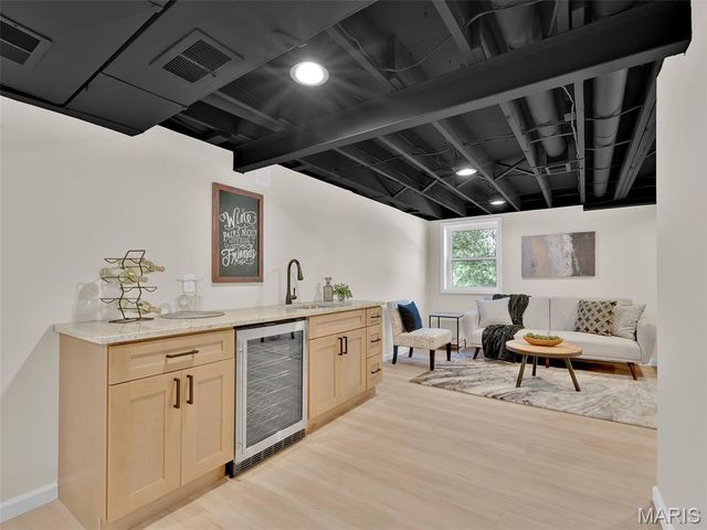 18 Oak Forest Drive, St Charles, MO 63303