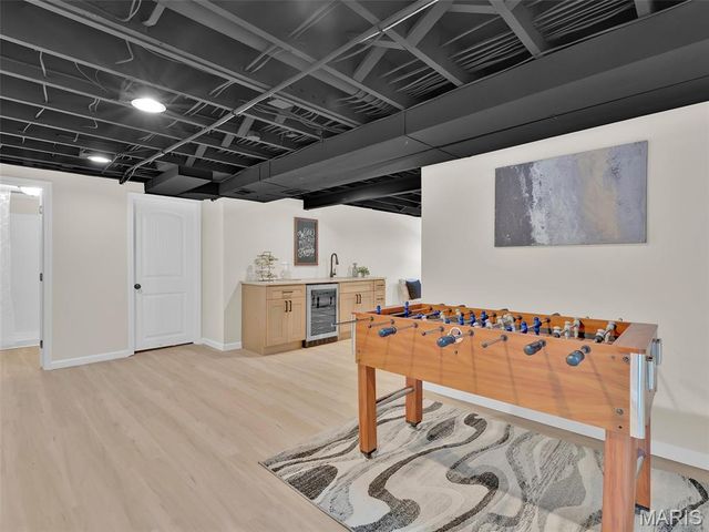 18 Oak Forest Drive, St Charles, MO 63303