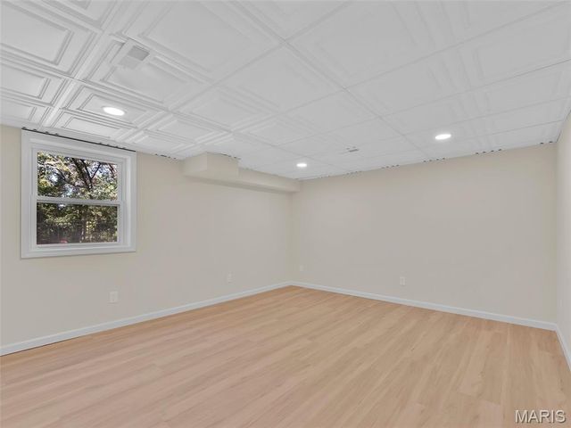 18 Oak Forest Drive, St Charles, MO 63303