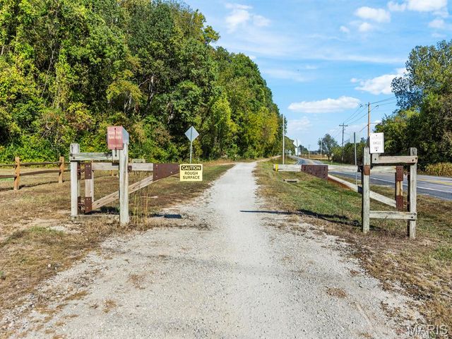 18 Oak Forest Drive, St Charles, MO 63303