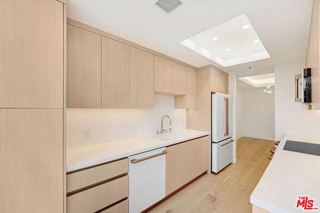 2112 Century Park Lane 301, Los Angeles, CA 90067