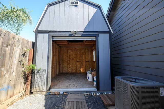 2325 Manor Oak Dr, Modesto, CA 95355