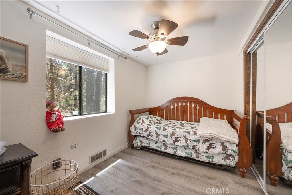 Image 19 of property listing at 432 Gold Mountain, Big Bear City, CA 92314