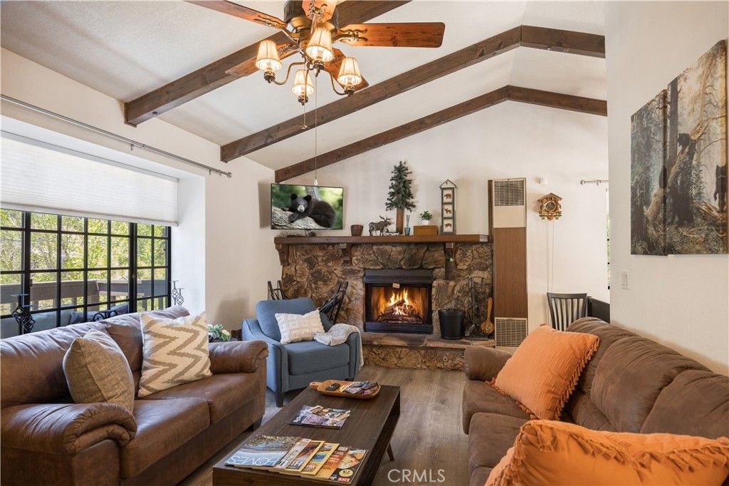 Image 4 of property listing at 432 Gold Mountain, Big Bear City, CA 92314