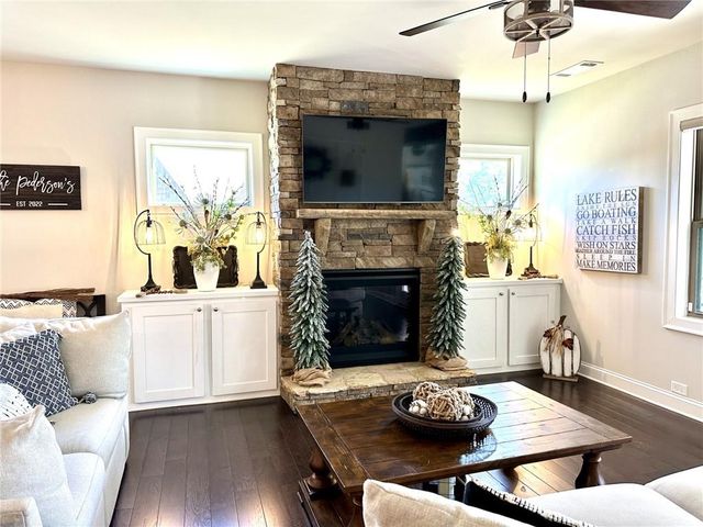 68 Lakeland Drive, Dawsonville, GA 30534