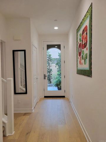 1752 Heywood Street B, Simi Valley, CA 93065