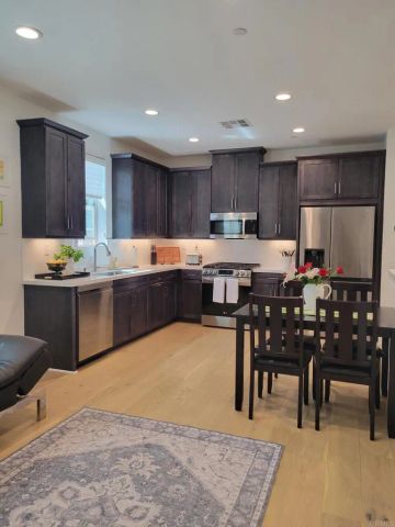 1752 Heywood Street B, Simi Valley, CA 93065
