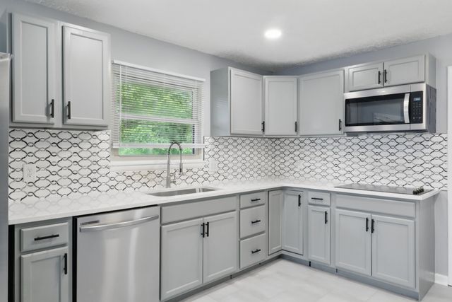 29 Old Shelbyville Rd, Mcminnville, TN 37110