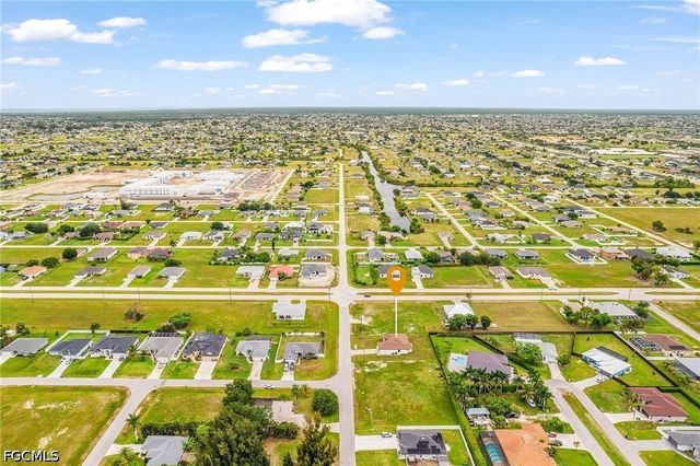 7 SW 19th PL, Cape Coral, FL 33991