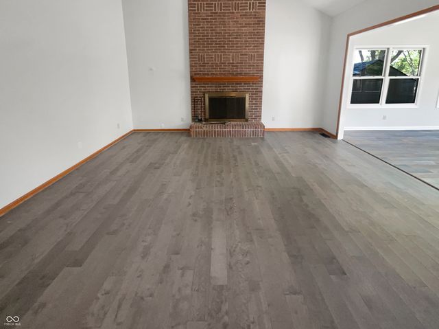 8259 Hampton Circle W, Indianapolis, IN 46256