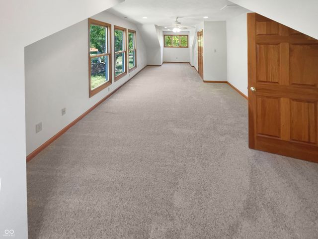 8259 Hampton Circle W, Indianapolis, IN 46256