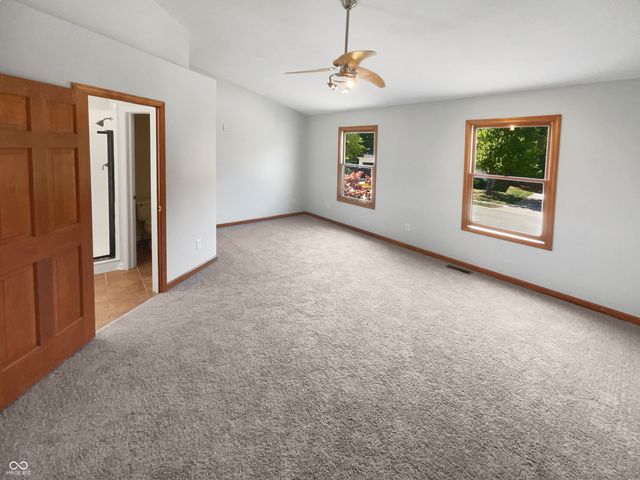 8259 Hampton Circle W, Indianapolis, IN 46256