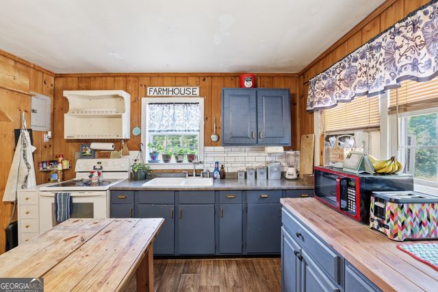 1786 Preacher Campbell Road, Clarkesville, GA 30523