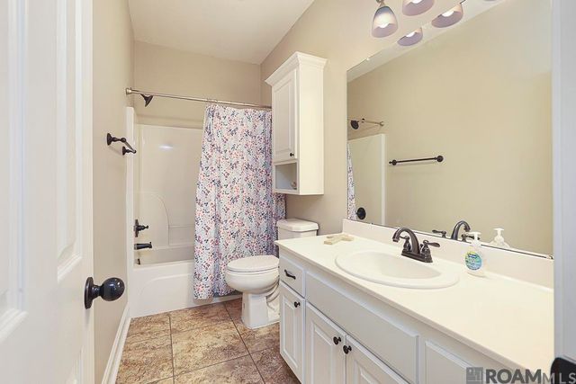 15055 Garden Creek Dr, Walker, LA 70785