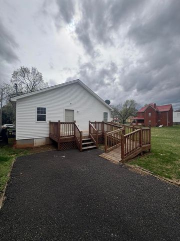 1311 Melrose AVE, Roanoke, VA 24017