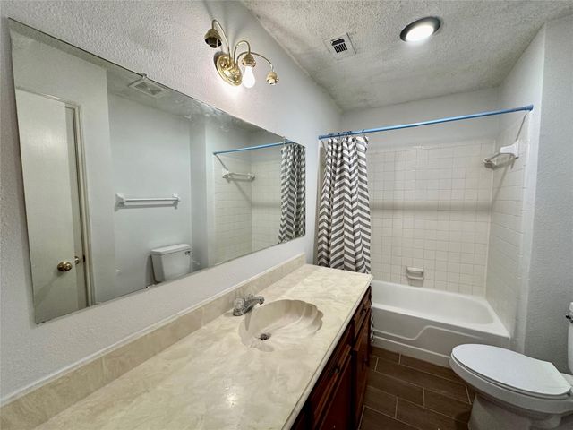 16218 Cavendish Drive, Houston, TX 77059