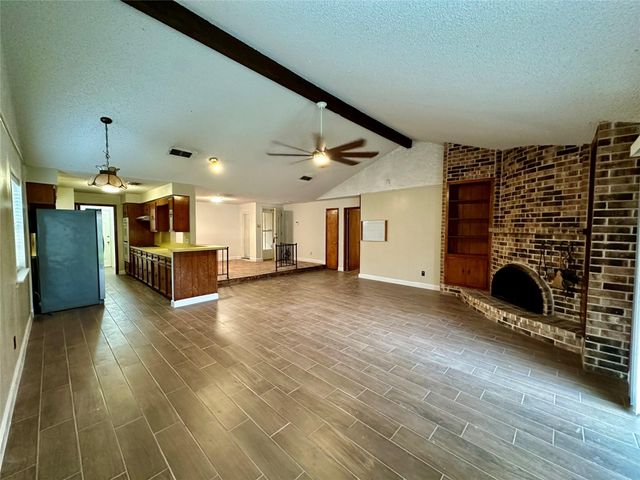 16218 Cavendish Drive, Houston, TX 77059