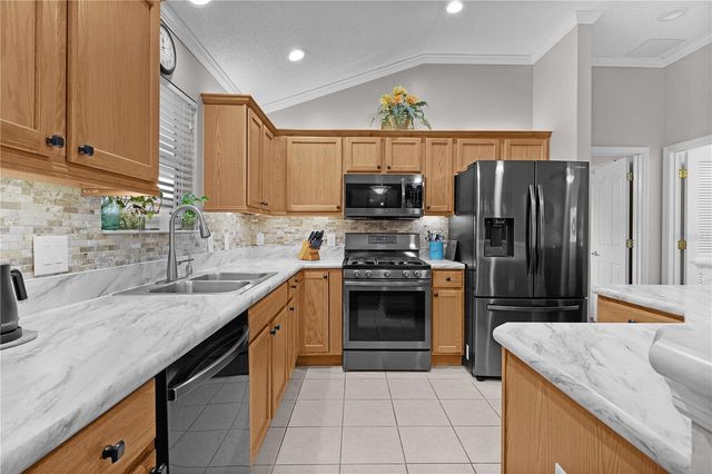 2902 CHELTENHAM COURT, The Villages, FL 32162