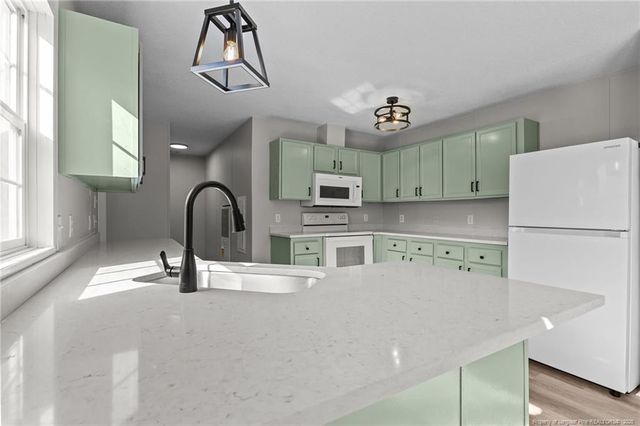 670 Bear Bay Road, Lumberton, NC 28358