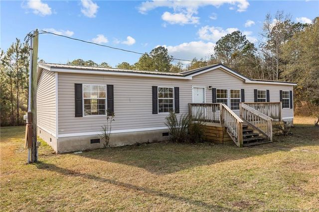 670 Bear Bay Road, Lumberton, NC 28358